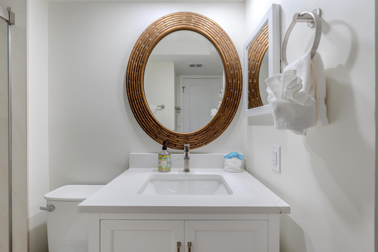 Bathroom 3, Carlos Pointe #126 - Endless Beach, Lee