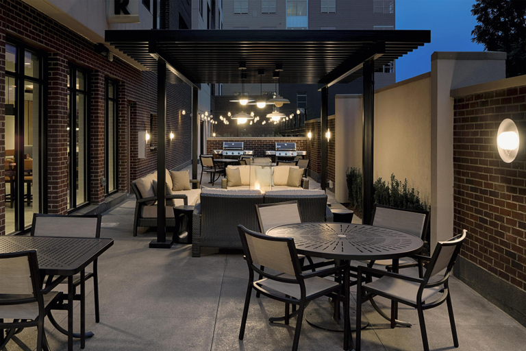 Food & Drinks 5, Hyatt House Columbus OSU / Short North, Franklin