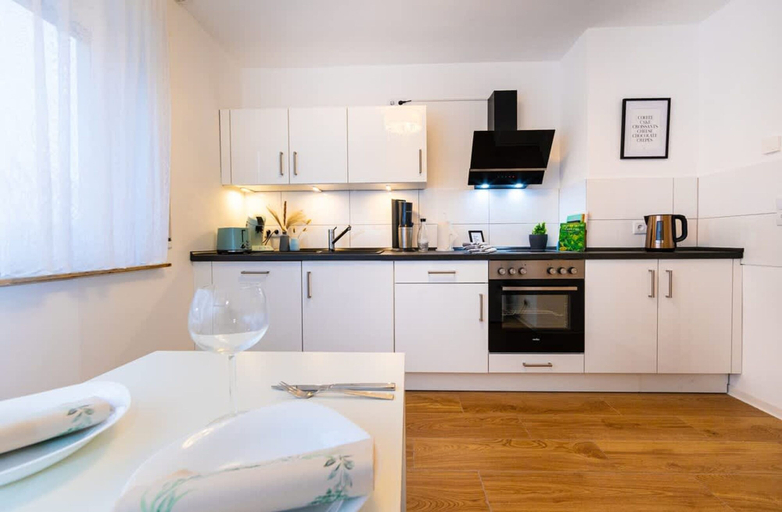 Room 5, Charmante Wohnung in Koblenz, Koblenz