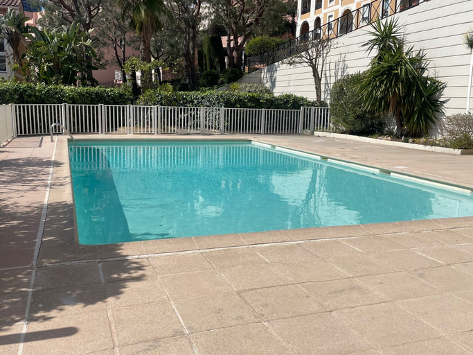 Room 3, Splendid Studio With Swimming Pool Next to Monaco, Alpes-Maritimes