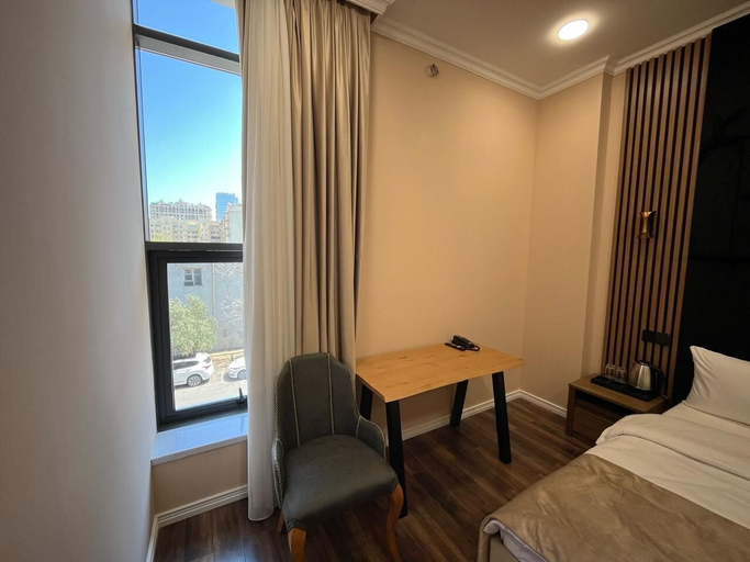 Room 2, Urban Majesty Hotel, Baku