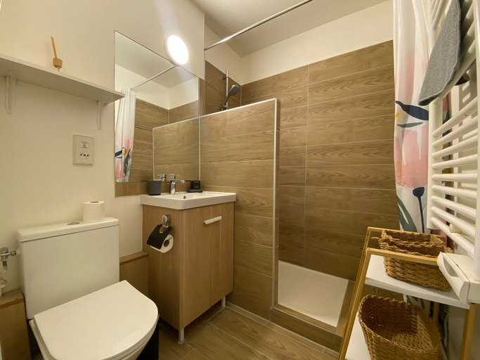 Room 3, T2 Swimming Pool Tennis MC, Alpes-Maritimes
