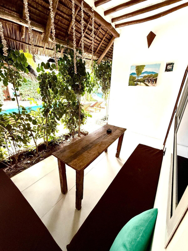 Terrace/patio 3, King Simba Hotel & Restaurant, Kusini
