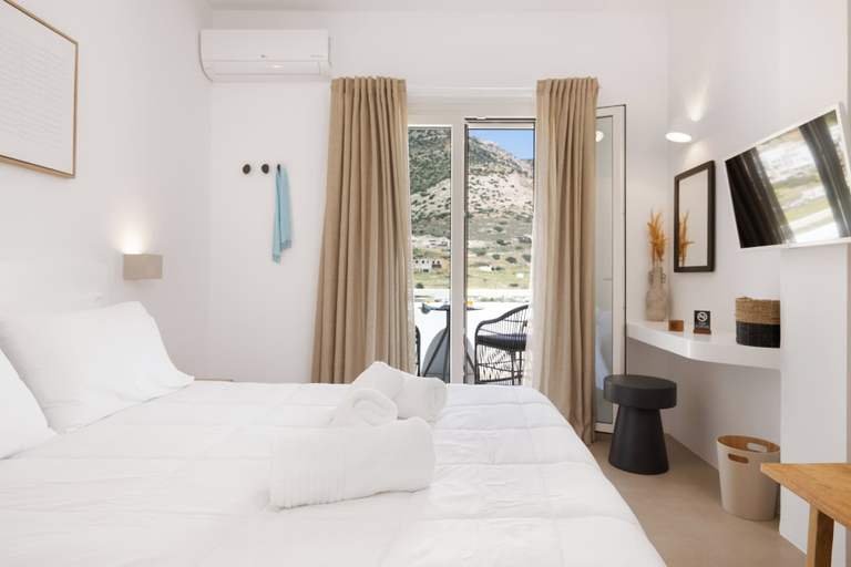 Room 2, Lithos Suites, South Aegean