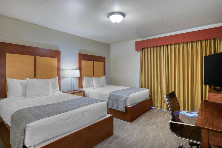Bedroom 3, Best Western Foothills Inn, Elmore