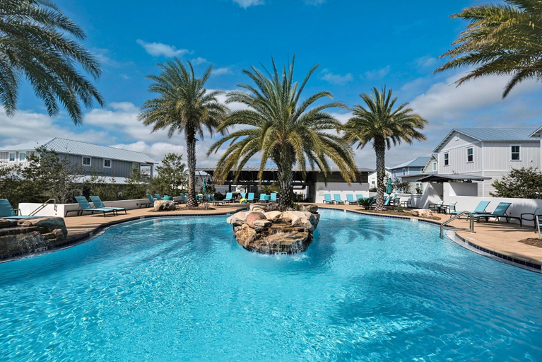 Pool 5, Seabreezy, Walton