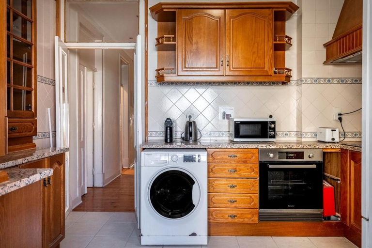 4, Best Room in central Lisbon, Lisbon