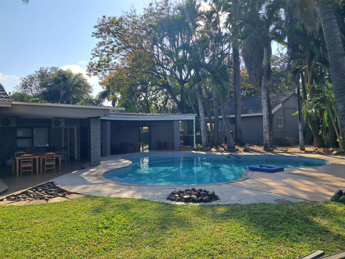 Sport & Beauty, Rosscos Lodges, Mopani