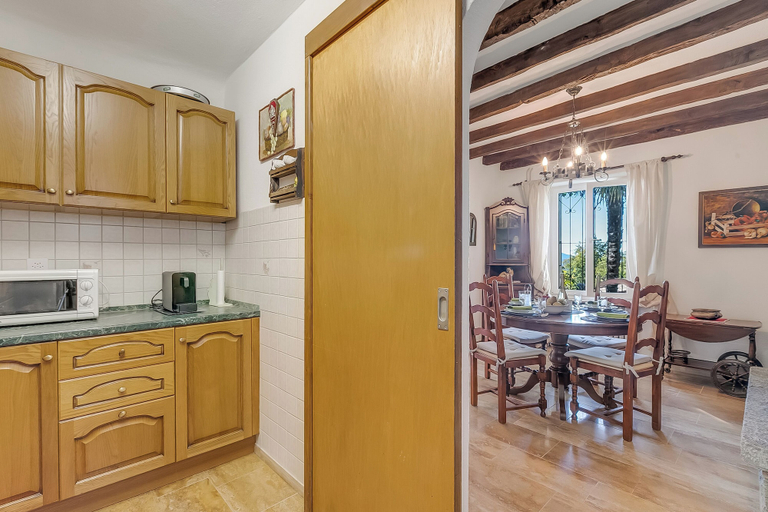 Private kitchen 3, Casa Naima: Family House | Terrace & Peaceful Location - Happy Rentals, Lugano
