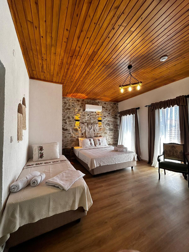 Room 3, Chori Avlu Küçükköy, Ayvalık