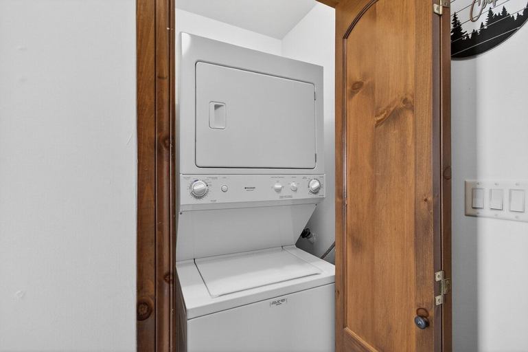 Interior 3, Les Manoirs Unit 3, Les Laurentides