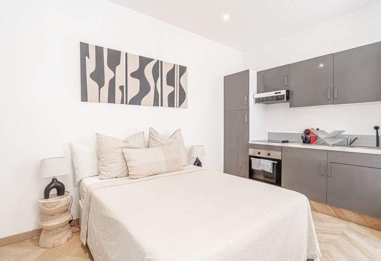 Room 5, Nice Studio Close to Monaco, Alpes-Maritimes