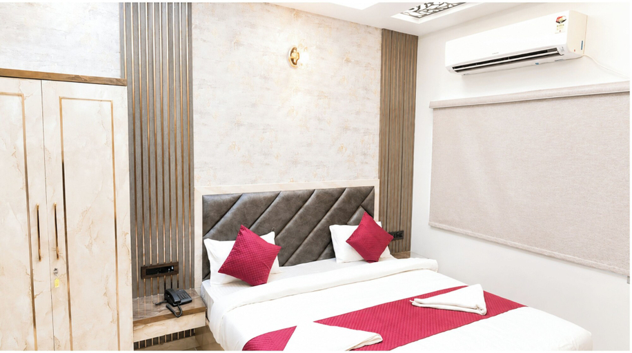 Room 3, Hotel S Sudha Guest House Varanasi, Varanasi