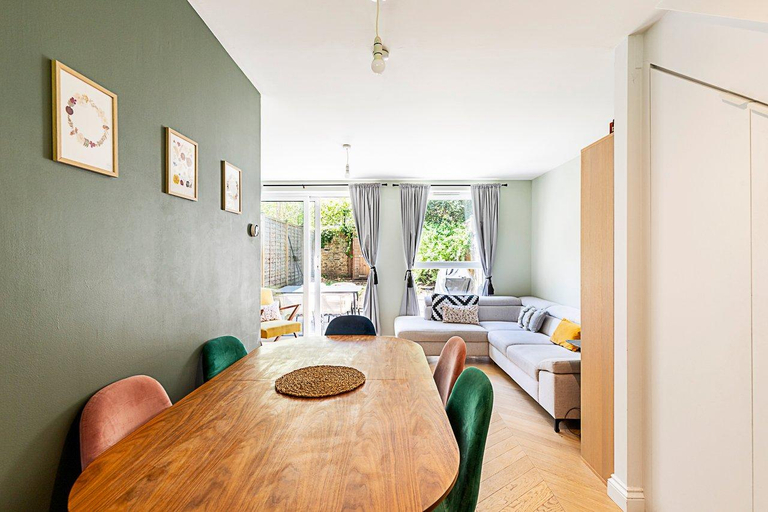 Bedroom 2, Stylish Islington Garden Flat Sleeps Four, London