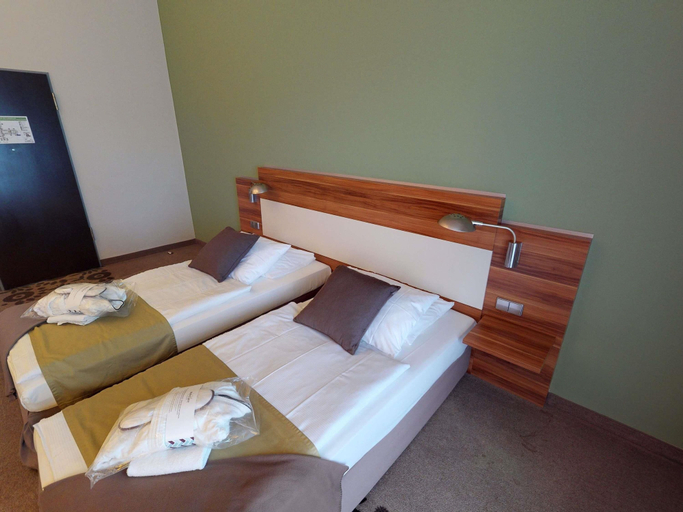 Bedroom 3, Mercure Tagungs & Landhotel Krefeld, Krefeld