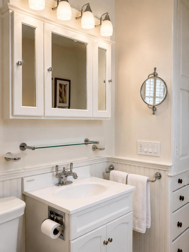 Bathroom 3, 29 India House, Nantucket