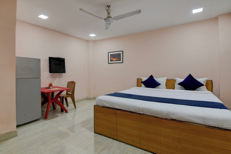 Room 5, Hotel Blue Bird, North 24 Parganas
