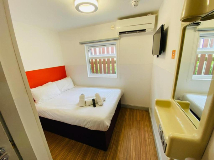 Bedroom 3, Citi Hotel London Heathrow, London