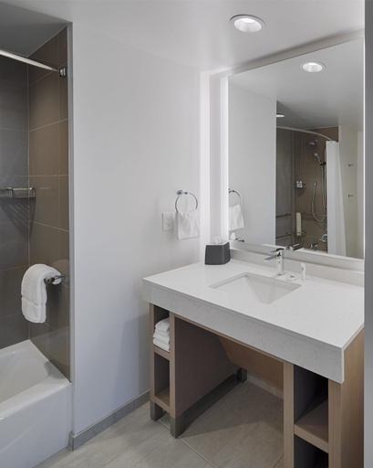 Bathroom 4, Hyatt House Columbus OSU / Short North, Franklin