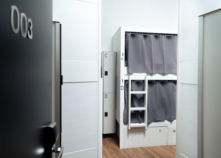 Bedroom 3, Airhostel Barcelona Airport 24h, Barcelona