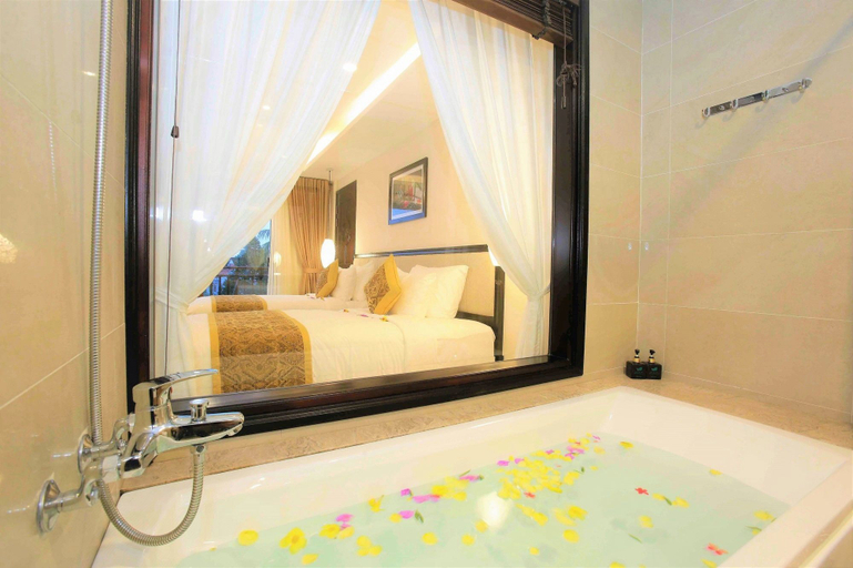 Bathroom 4, Silkotel Hoi An, Da Nang