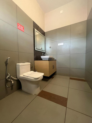 Bathroom 3, D1, The Nilgiris