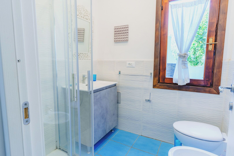 Bathroom 4, Complesso Villa Le Palme, Napoli