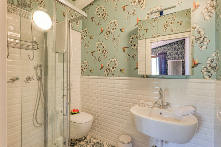 Bathroom 5, Villa Belvedere Condor - L - with Pool, Savona