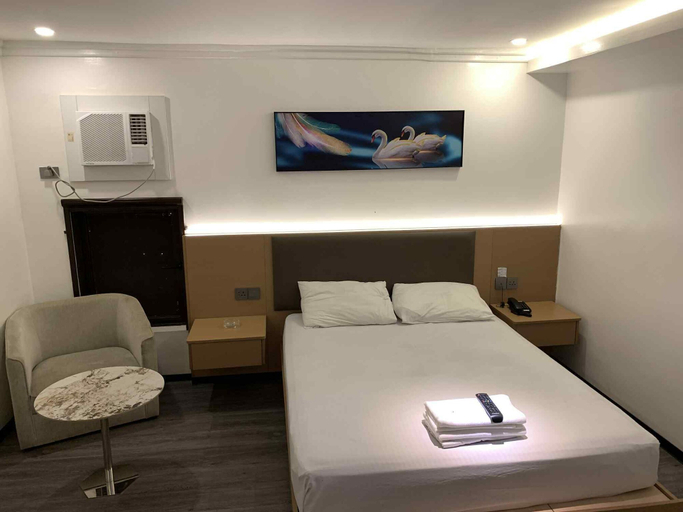 Room 4, VENUS COURT HOTEL, Pasay City