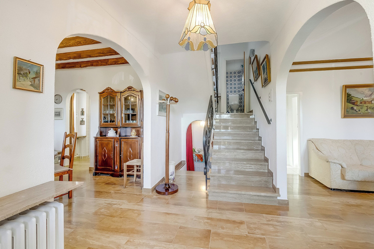 Interior 2, Casa Naima: Family House | Terrace & Peaceful Location - Happy Rentals, Lugano