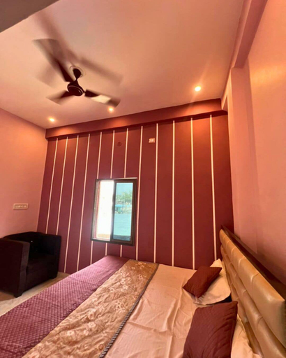Room 2, Ramkumari Bed and Breakfast Guest House, Faizabad