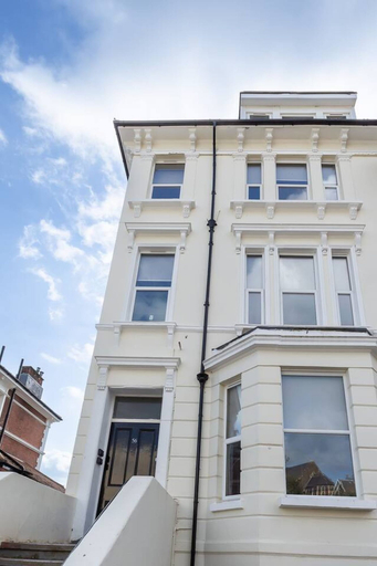 Room 2, Charming 2BR Sanctuary St Leonards on Sea - Flat 4, East Sussex