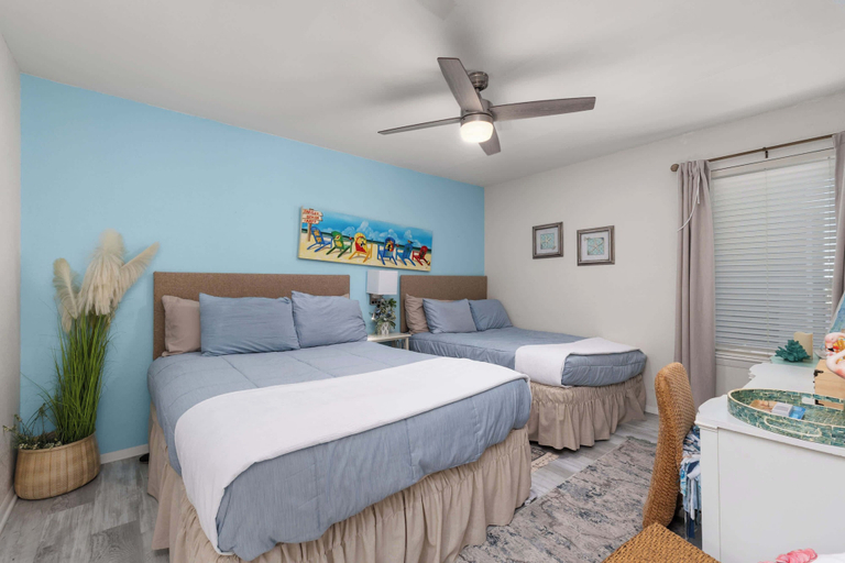 Interior 5, Island Beachfront Condo w/ Balcony, Pool & Grill, Cameron