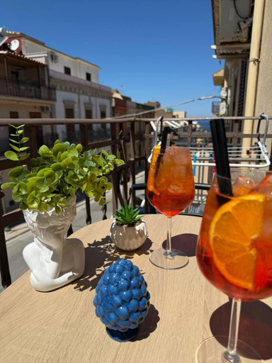 Food & Drinks 4, Camere Simona, Trapani