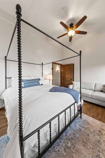 Room 4, Deja View - Lower Unit, Kootenai