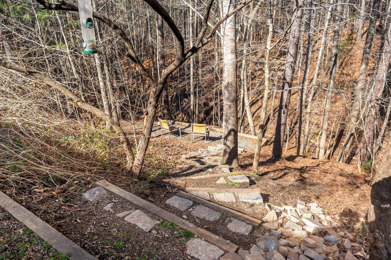 Interior 4, Modern 3-br Townhome w Private Backyard Near RTP, Wake