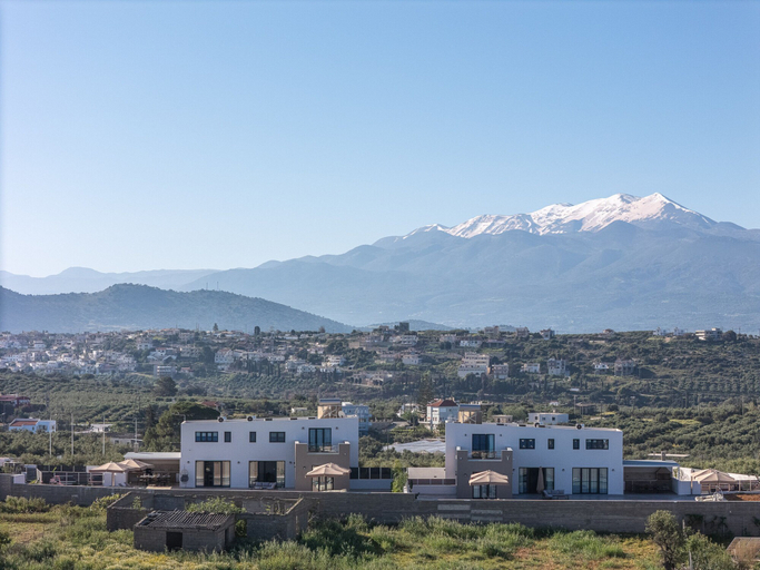 Room 1, Elysioum Pearl Villas - With 2 Private Pools, Crete