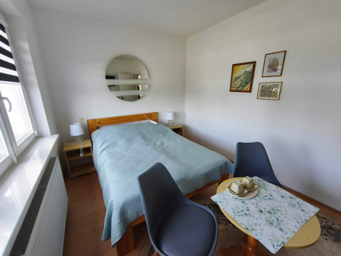 Bedroom 2, Pokoje goscinne, Kamień