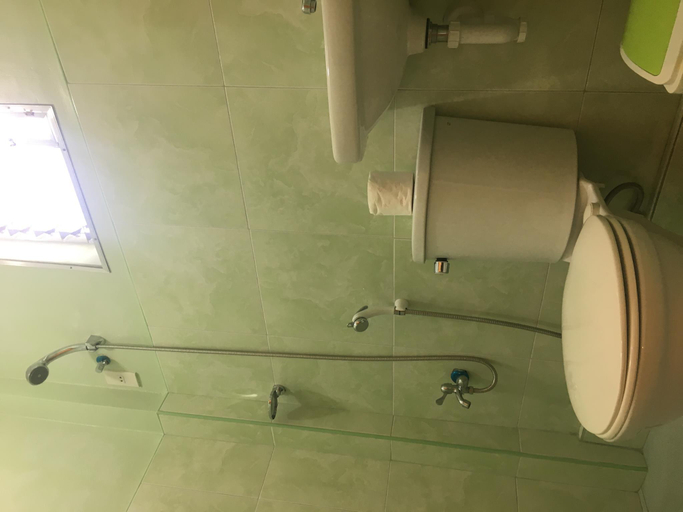 Bathroom 3, Susada's Inn, Oslob