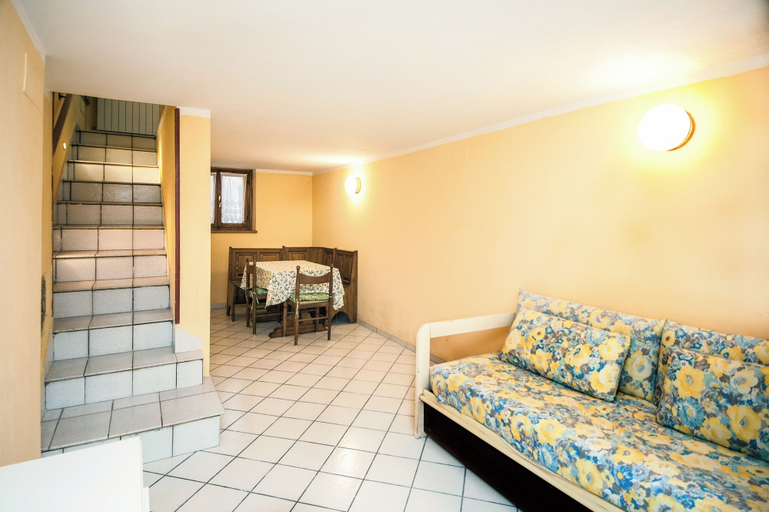 Living area 3, Casina Travi, Arezzo