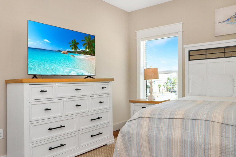 Room 5, Sand Pearl, Gulf