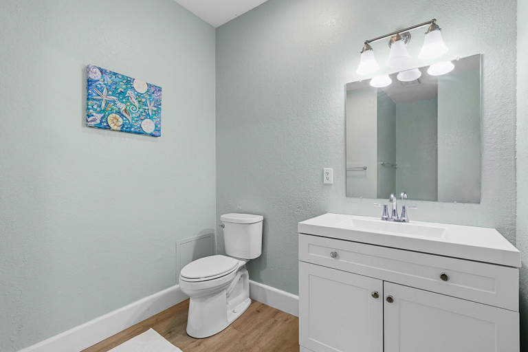Bathroom 4, Lofty Dreams, Volusia