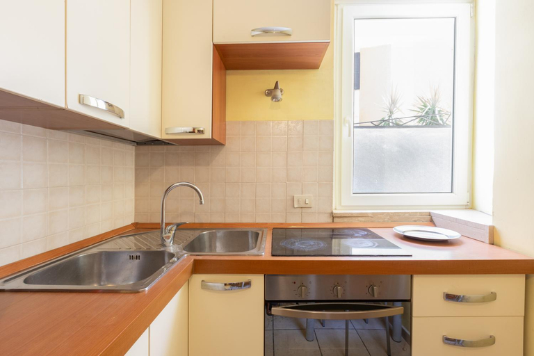 Others 4, Parioli free Wi-Fi 2 bdrm&kitchen&AC, Rome