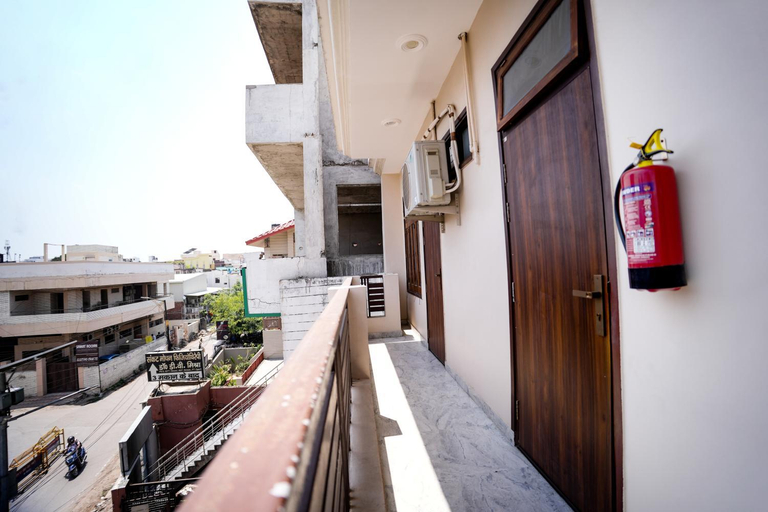Balcony/terrace, Hotel Maruti Nandan, Varanasi