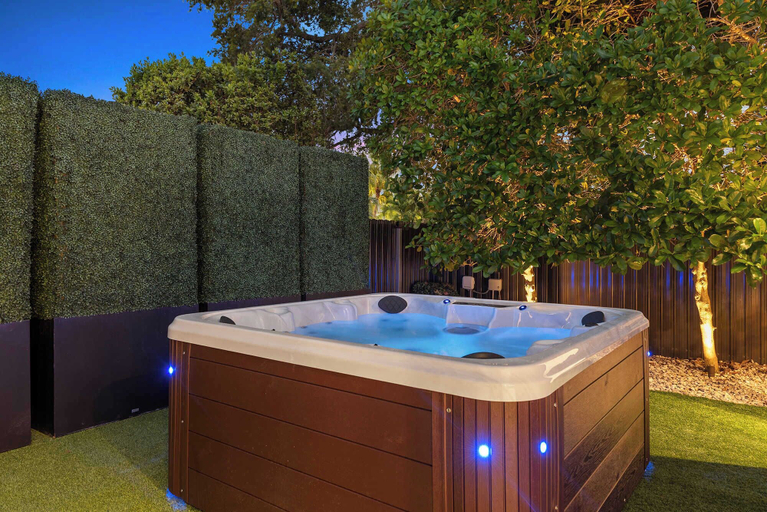 Interior 4, Villa Grace by Rove Travel Home W/pool & Jacuzzi, Miami-Dade