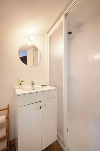 Bathroom 5, Bairro Alto Nightlife Hub, By Timecooler, Lisbon