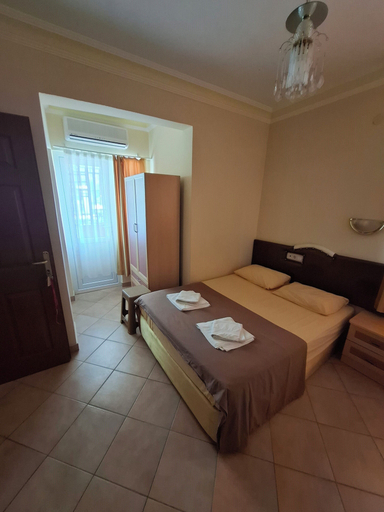 Room 2, Aysu Tunc Hotel, Antalya