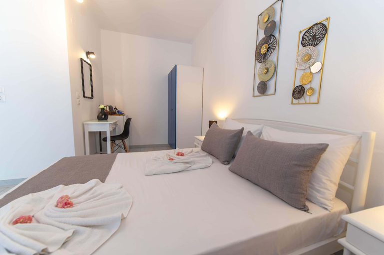 Bedroom 4, Lunar Santorini Hotel, South Aegean