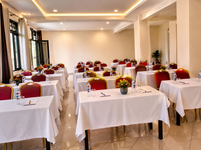 Food & Drinks 5, Planete Hotel, Rubavu