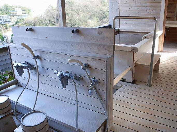 Bathroom, Hotel Hamarikyu, Toba